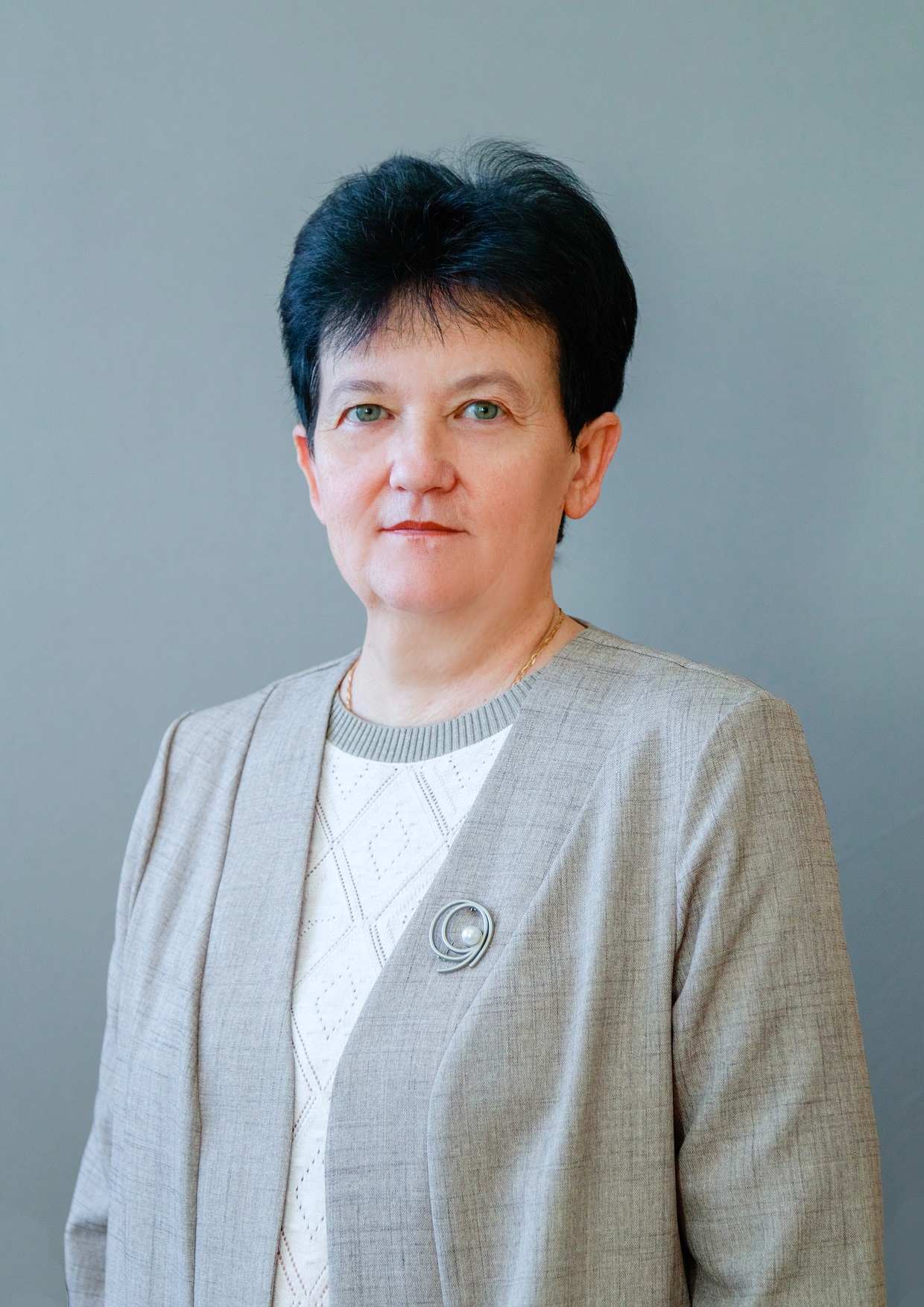 Зизевская Нина Васильевна.